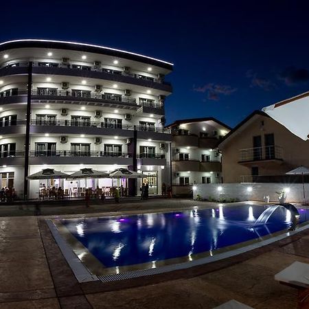Hotel Edita Улцинь Екстер'єр фото