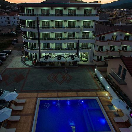 Hotel Edita Улцинь Екстер'єр фото
