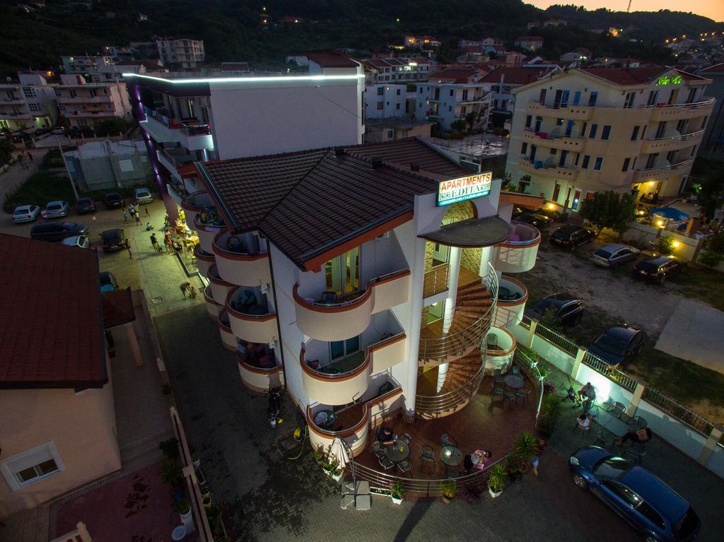 Hotel Edita Улцинь Екстер'єр фото