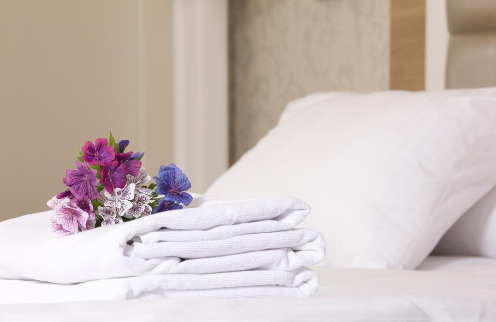 Hotel Edita Улцинь Екстер'єр фото