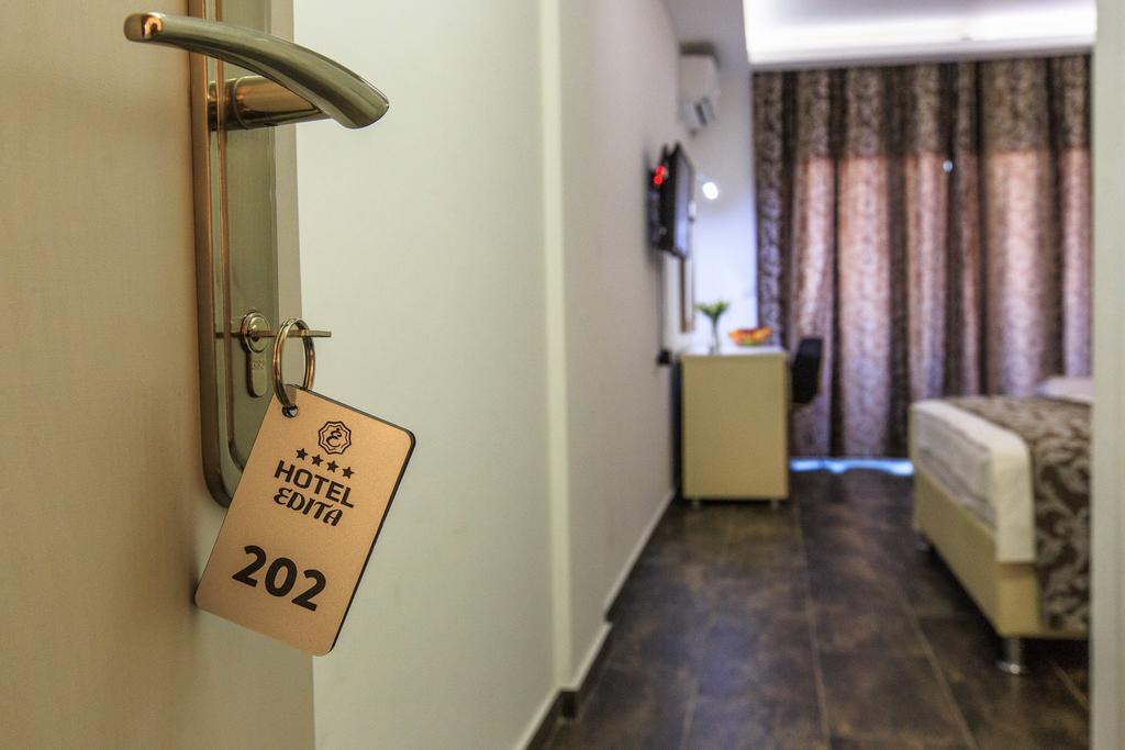 Hotel Edita Улцинь Екстер'єр фото