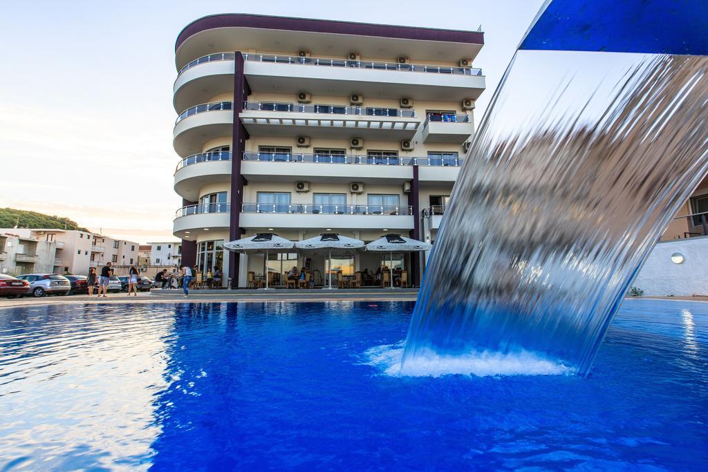 Hotel Edita Улцинь Екстер'єр фото