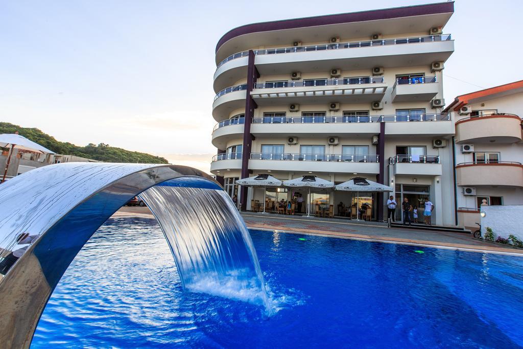 Hotel Edita Улцинь Екстер'єр фото