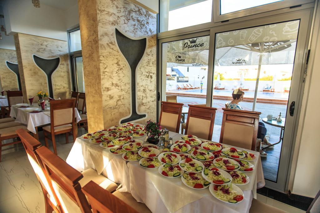 Hotel Edita Улцинь Екстер'єр фото